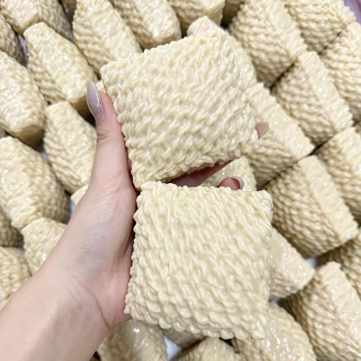 Crunchy Fried Noodles Squishy  - đánh giá và giá Novelty Gifts